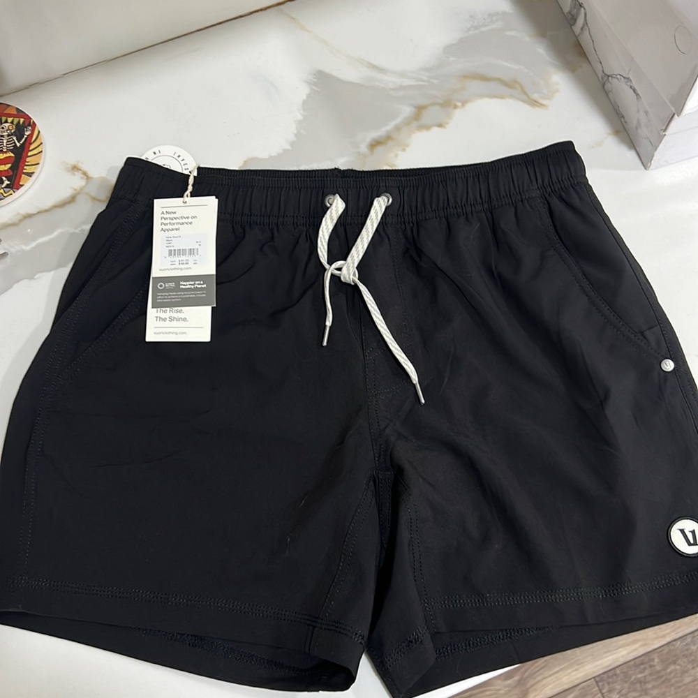 Men’s Vuori Shorts